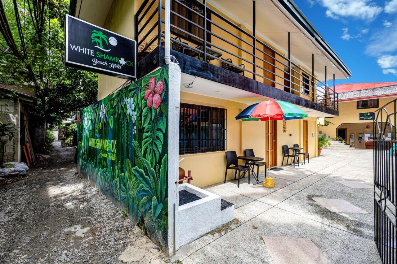 White Shamrock Beach Hotel Balabag  Extérieur photo